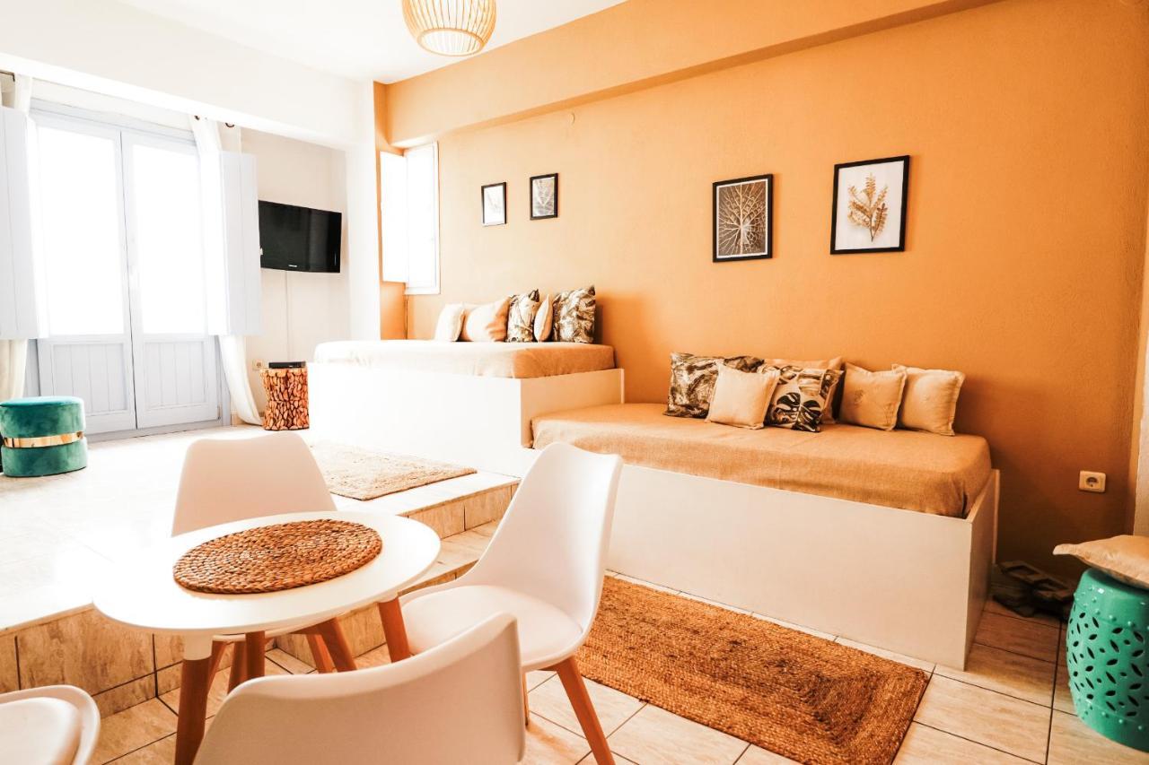 Elkaza Villas ฟิรา ภายนอก รูปภาพ